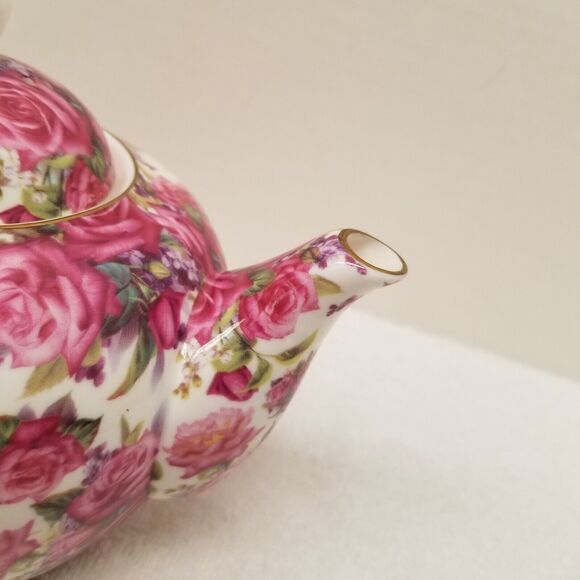 Maxwell & Williams Designer Homewares fine bone china Roseberry 6" tall x 9" wid - Picture 4 of 12